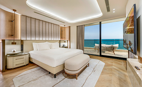 CROWN HORIZON SUITE 2 REGNUM THE CROWN Card