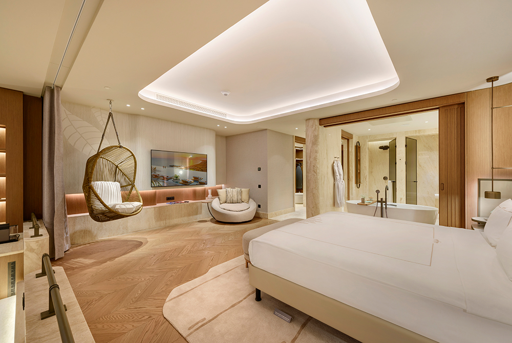 Regnum The Crown Seascape Suite (1)