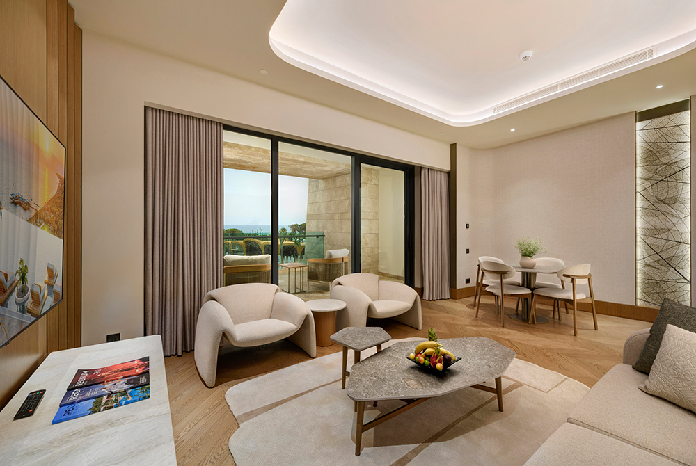 Regnum The Crown Seascape Suite (4)