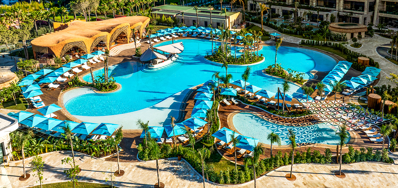 REGNUM THE CROWN BLUE POOL 5 Slider 1